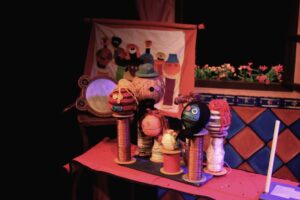 embolicant-el-vestit-nou-03-scaled (1)